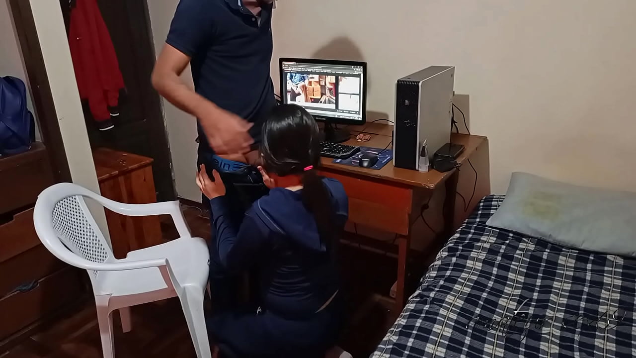 en un sitio porno\n  mexicano\n    \n    \"Intensas orgias con múltiples hombres y una mujer en un sitio porno\n  mexicano\"