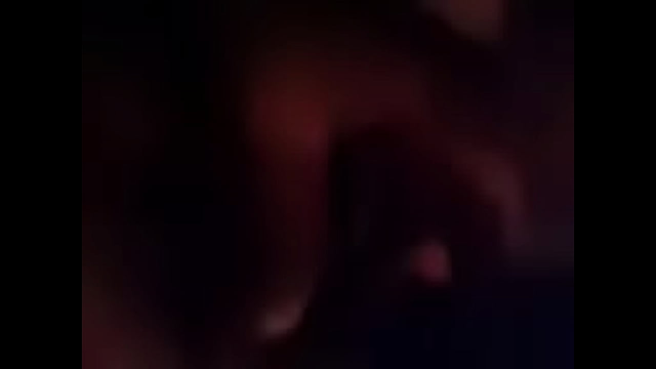 La ex mexicana que hace su\n  pequeña vagina correrse - Parte 2