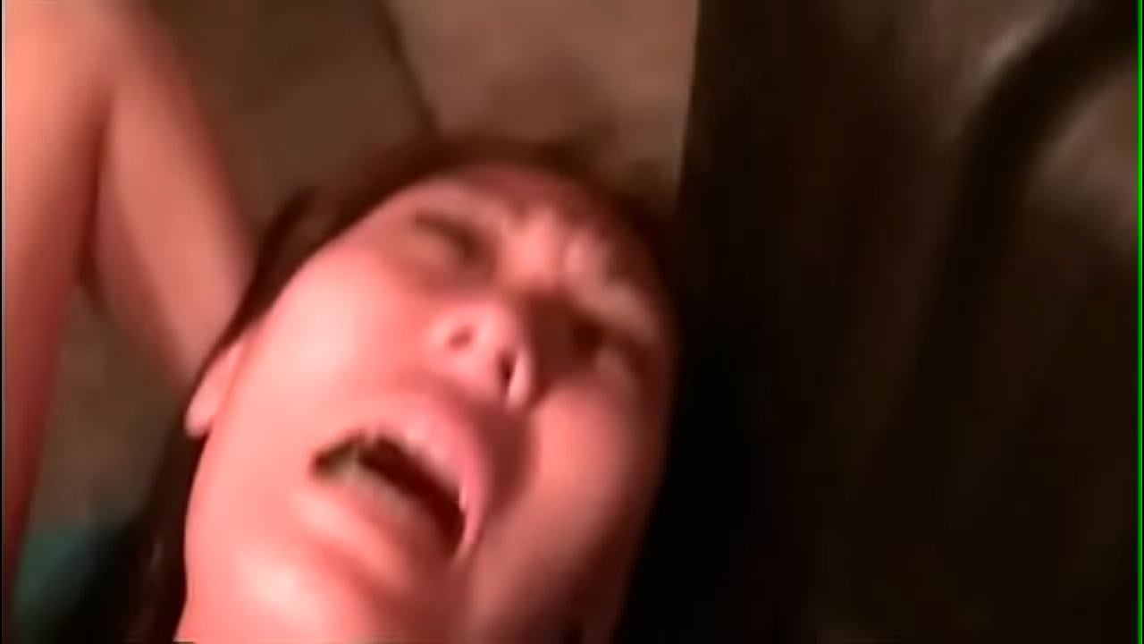 Intenso placer anal con semen en el\n  trasero