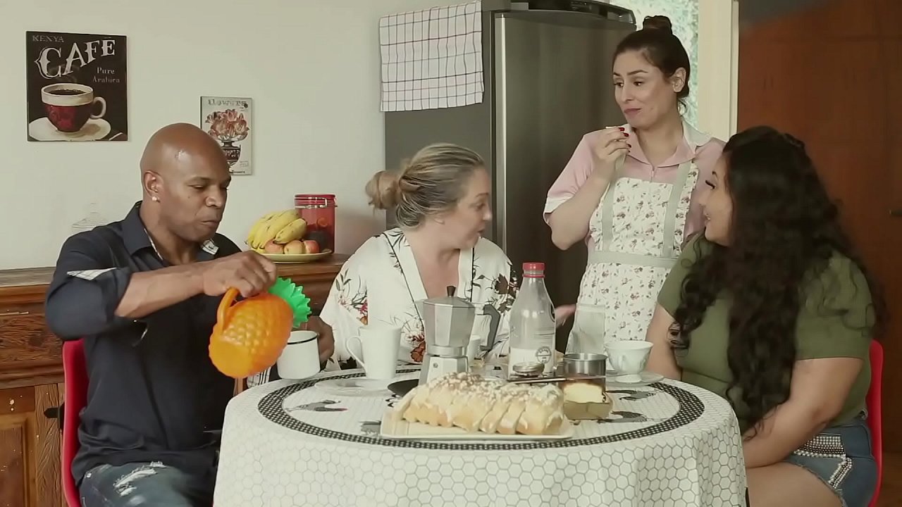 Escenas de sexo en una familia mexicana