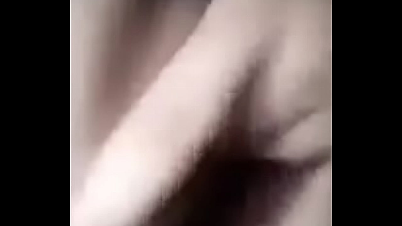 Masturbación de mexicana joven y\n  solitaria