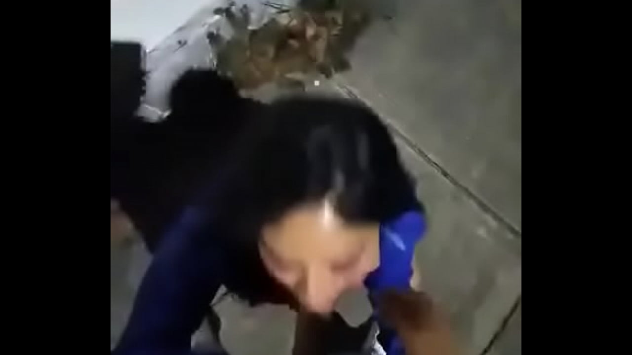 La vecina caliente que te volverá loco