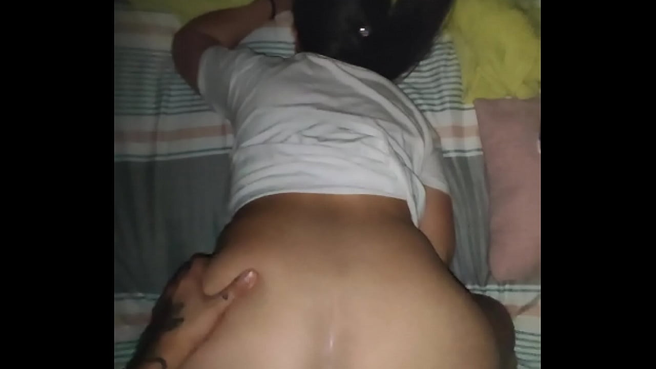 Latina infiel disfruta de una gran verga\n  (su marido no la satisface)