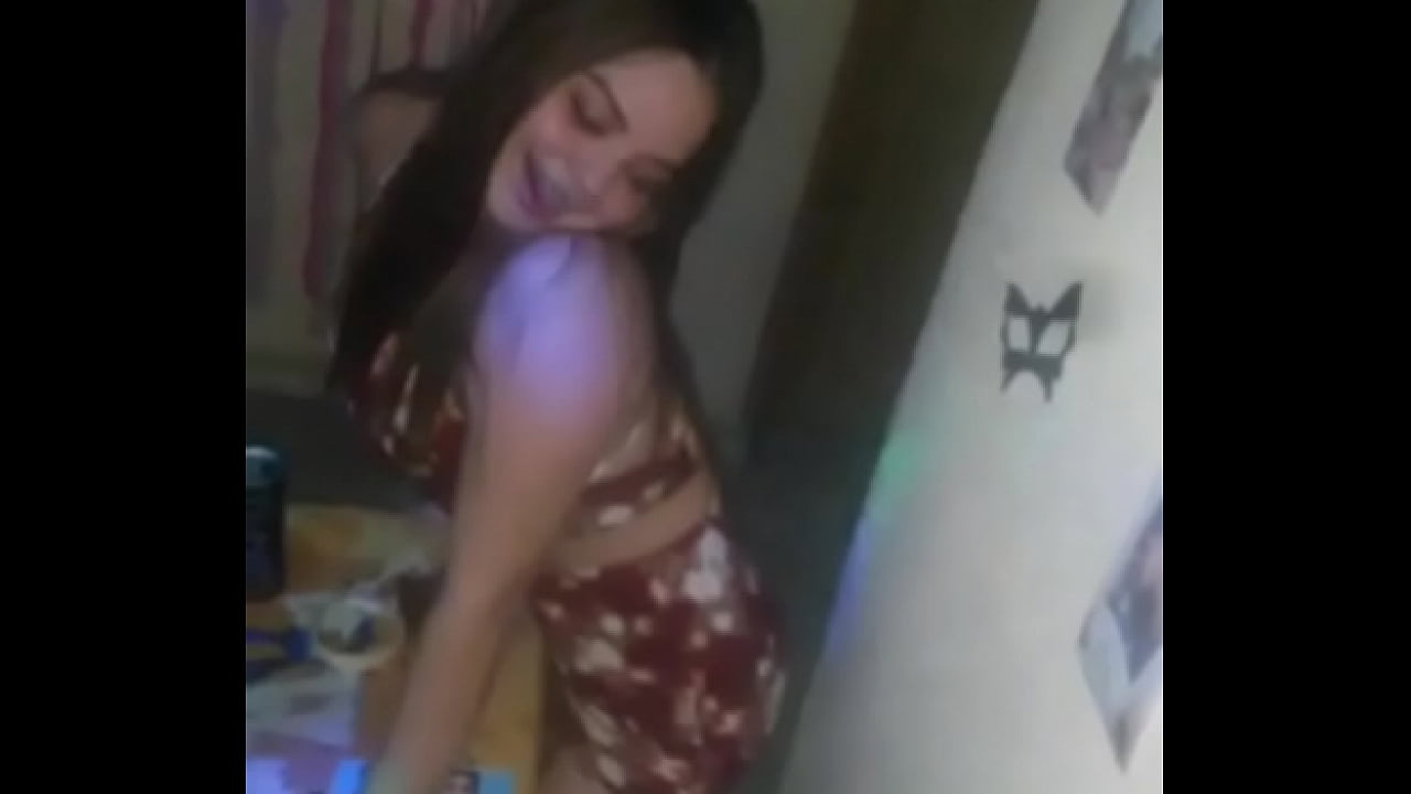 Baile sensual con limones en Turras
