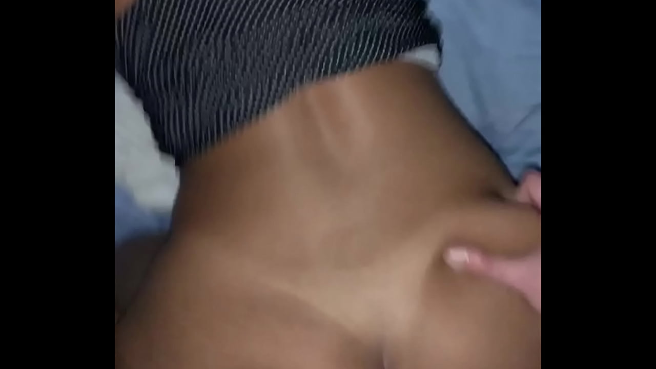 Joven brasileña con cuerpo\n  perfecto es follada intensamente (17 min)