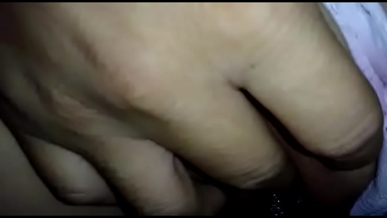Se le antojó y no aguantó más: Pareja amateur en video candente