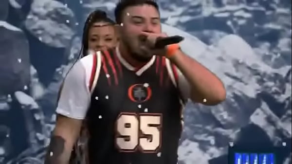 Mexicano bien rico se la mete a español en hotel de paso