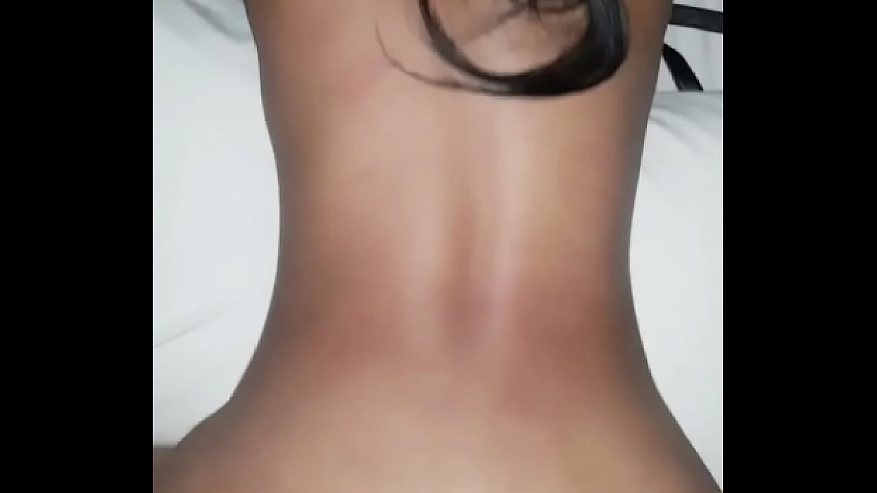 La cuñada se anima a probar el sexo anal con su cuñado