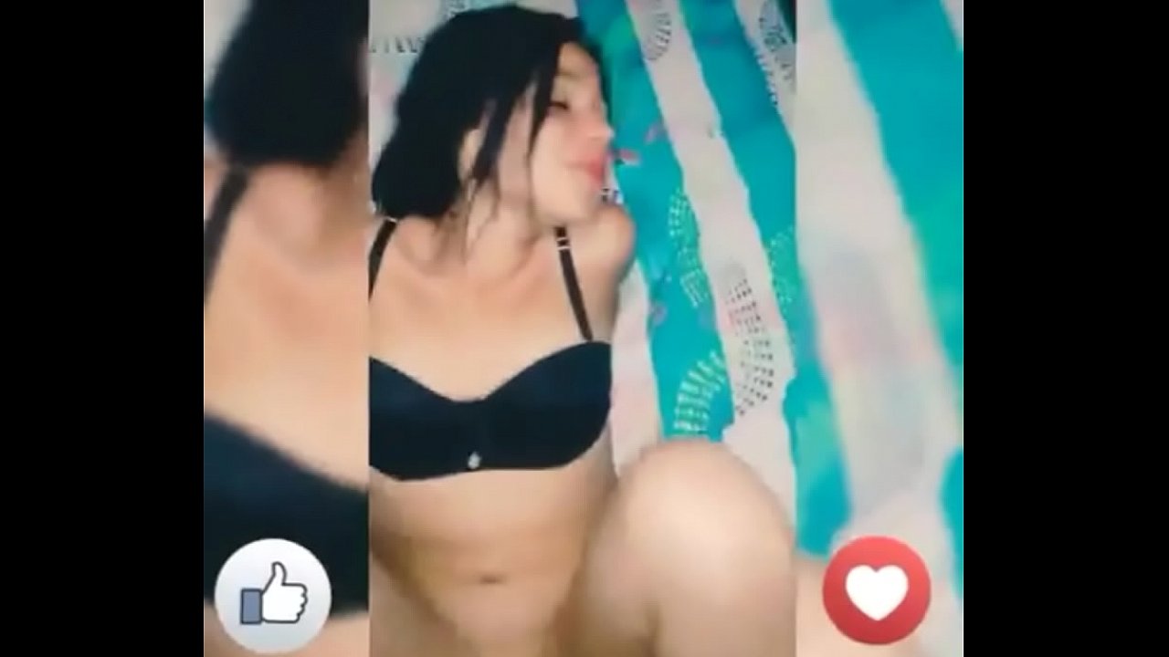 Mi amiga no aguantó y se lo pidió bien rico