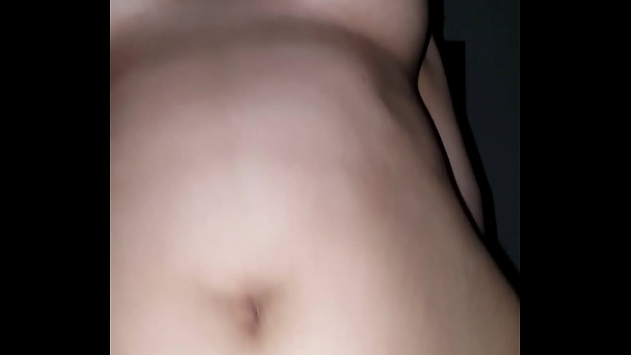 Latina ardiente se monta bien rico a escondidas