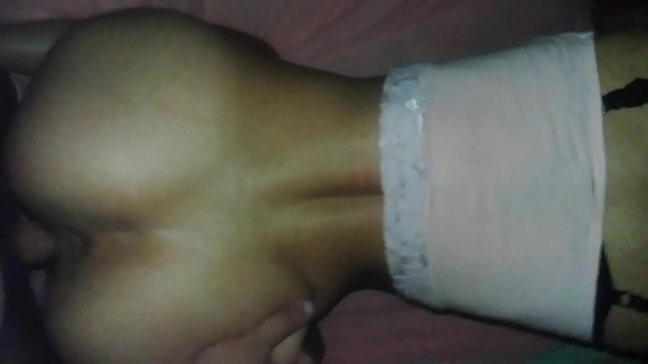 La vadia magra da lo suyo en la cama, bien ricura pura