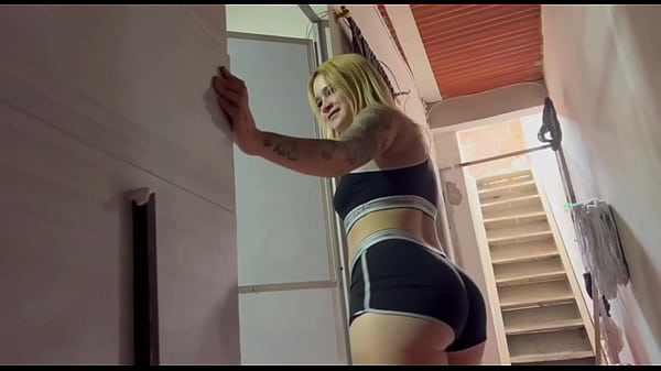 Hermanastro: No desperdicies tu semen, ¡lléname el agujero! Video casero mexicano