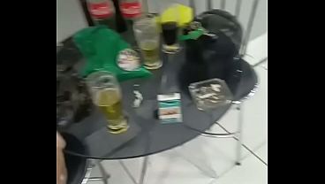La empleada y yo solos en la casa: no me pude aguantar