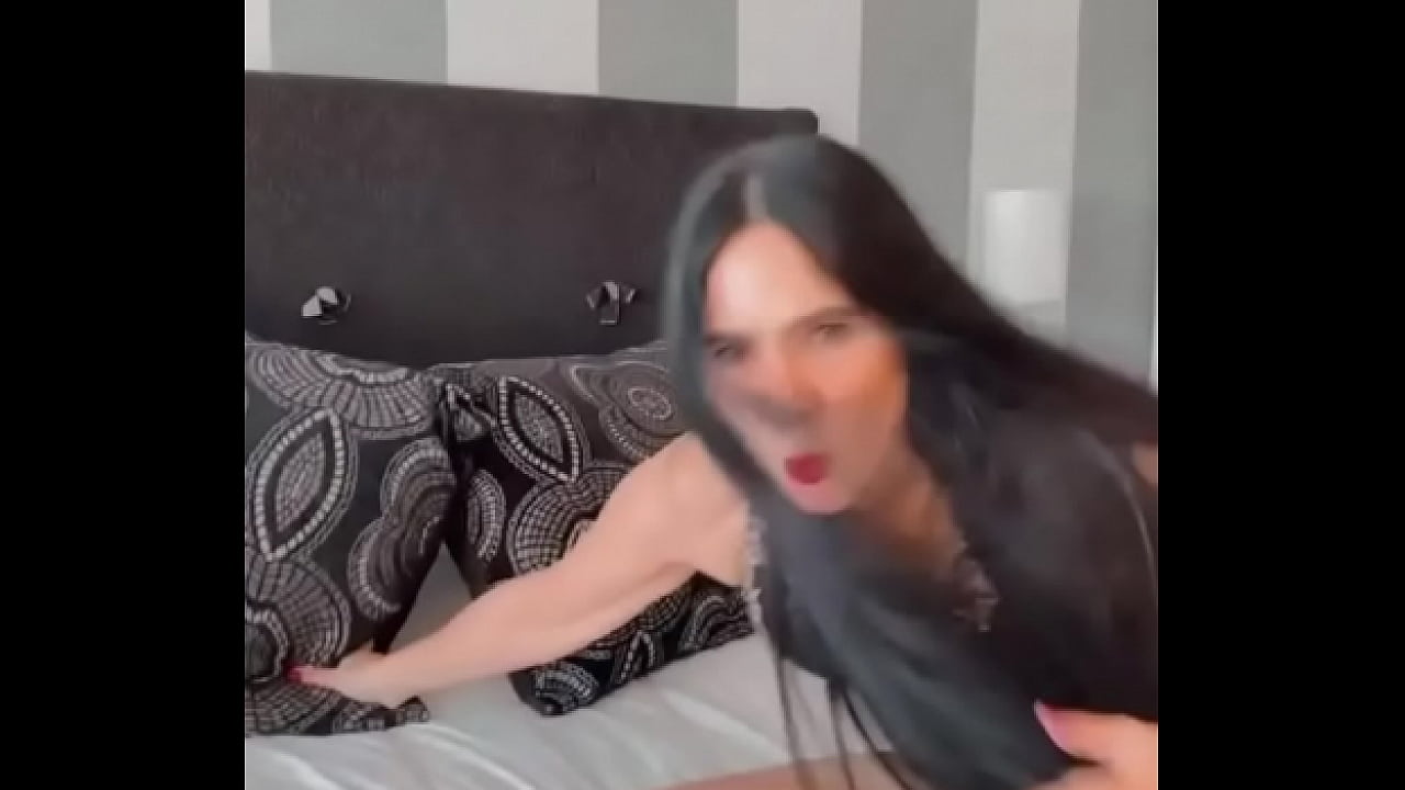 ¡Papi, hazme gritar! Descubre\n  cómo ser mi puta en la cama