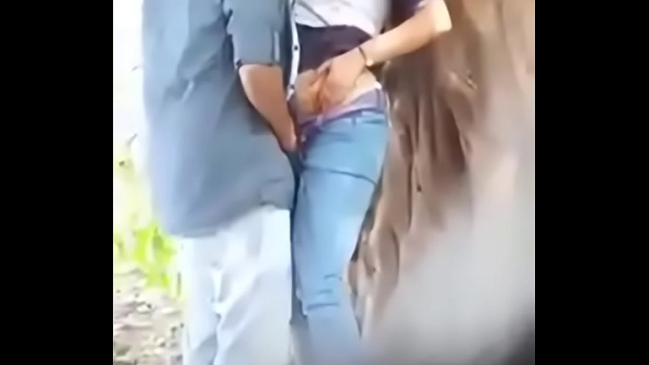 ¡Siente el placer de ser\n  bañada en leche caliente!