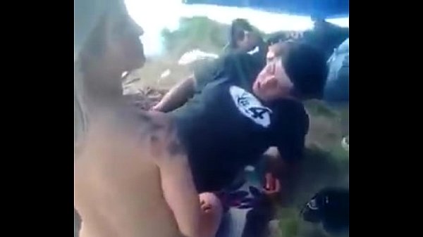 Latina caliente se graba para\n  su novio
