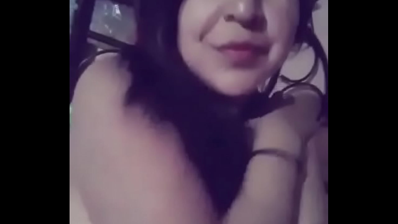 en un motel\n    \n    \"Encuentro caliente en un motel con una mexicana ardiente\"