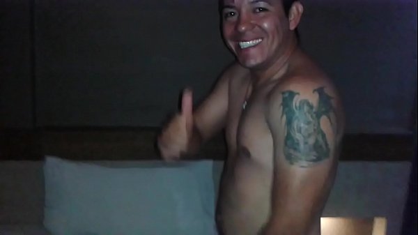 caliente en su casa\n    \n    \"Vecina caliente cogida en su casa: una experiencia excitante\"