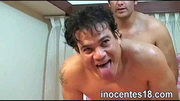 Placer compartido: Doble\n  penetración con dos hombres