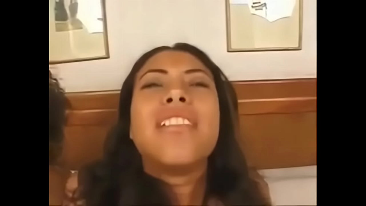 Lizeth ansía más verga en su\n  culo: una experiencia caliente y excitante.